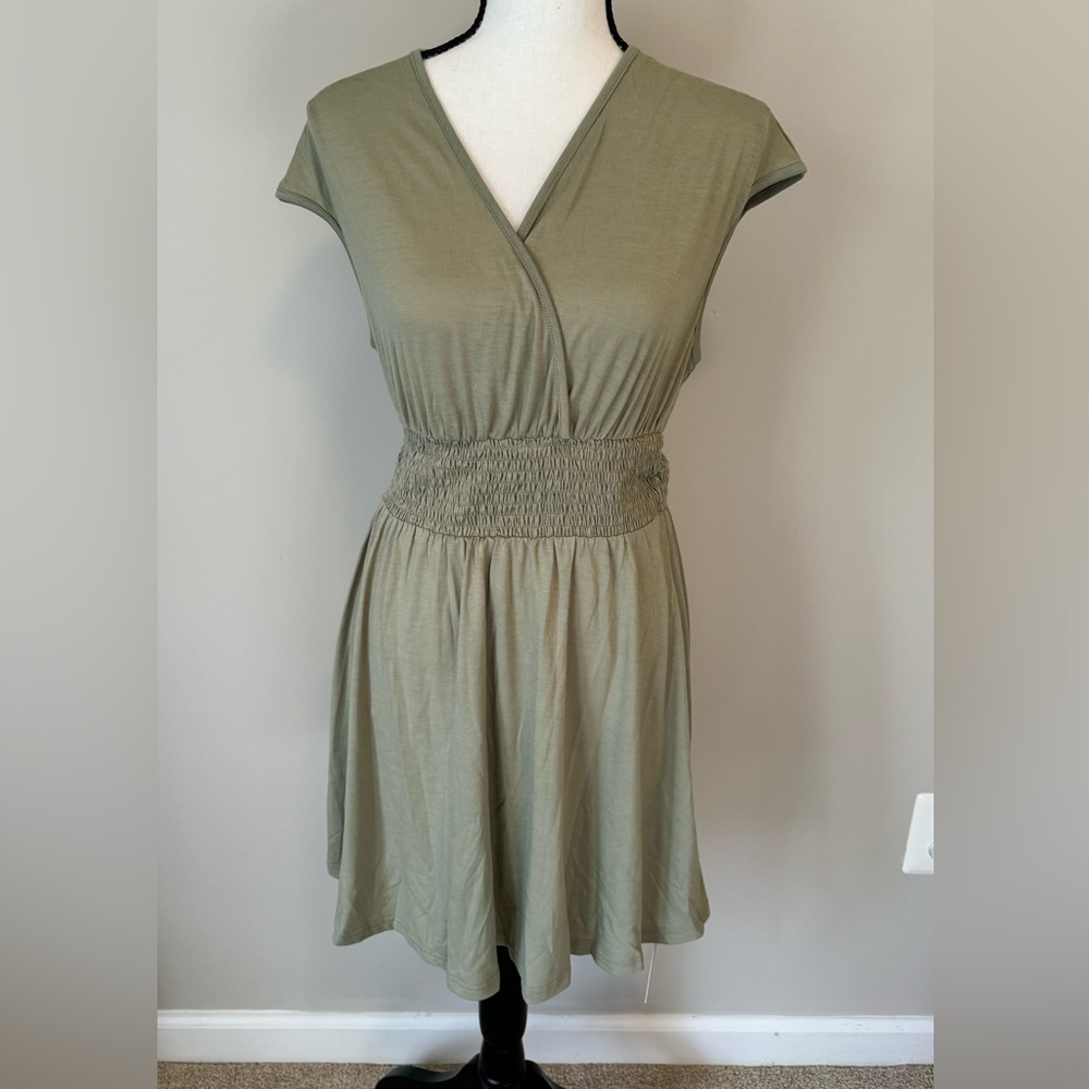 NWT Cupshe olive green summer dress
